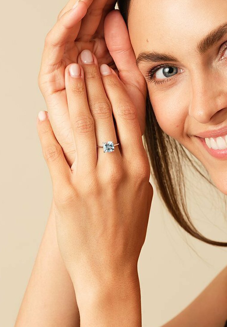 CHRIST Ring - hellblau weißgold