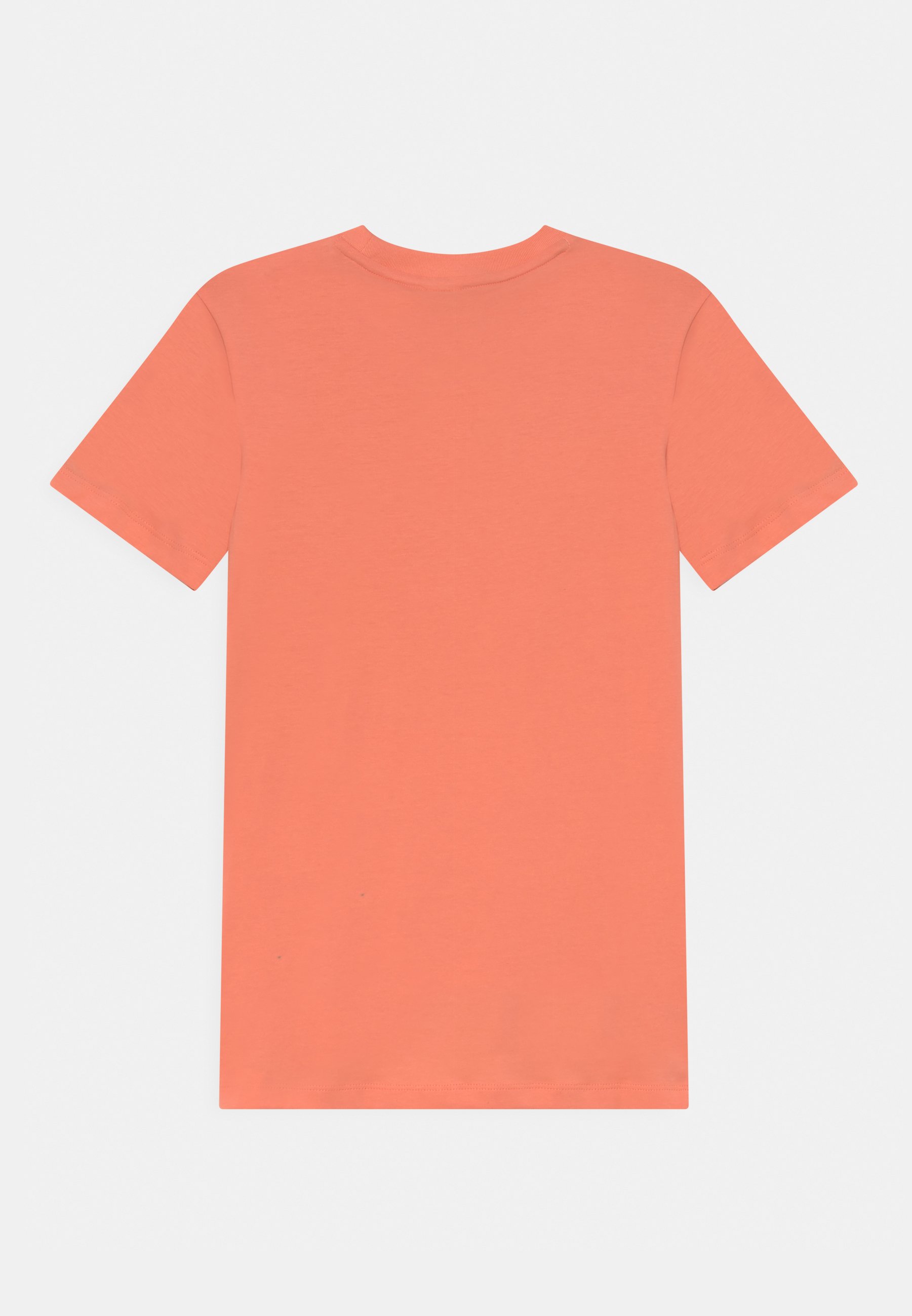 puma peach shirt
