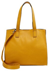 Gul læder tote taske med struktureret overflade, dobbelte korte håndtag, aftagelig skulderrem og kontrasterende sort kant øverst.