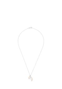 Collana d'argento con un pendente dal design a foglia spezzata, accentuato da oro rosa e piccole gemme trasparenti, su una delicata catena.