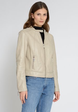 Licht beige leren jack met een ritssluiting aan de voorkant, drukknopen bij de kraag en twee zijzakken met rits; heeft een gladde textuur en een slim fit ontwerp.