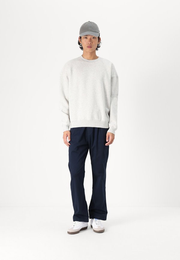 Boxy Crew Sweatshirt - Sweatshirt2