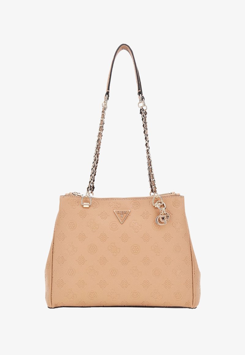 Sac à main beige en matériau synthétique texturé, avec une fermeture zip, des anses doubles en chaîne et en cuir, ainsi qu'un motif de logo en relief.