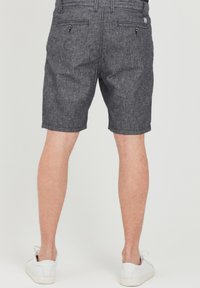 INDICODE JEANS IDGALGO LINEN MIX - Kratke hlače - black