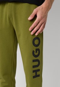 HUGO DUTSCHI - Joggebukse - open green