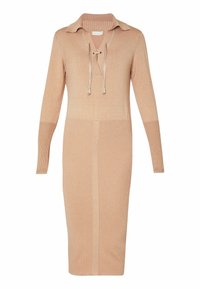 Robe longue en maille beige avec manches longues, col, encolure en V avec cordons à nouer, et détails côtelés aux manches et en bas de la robe.