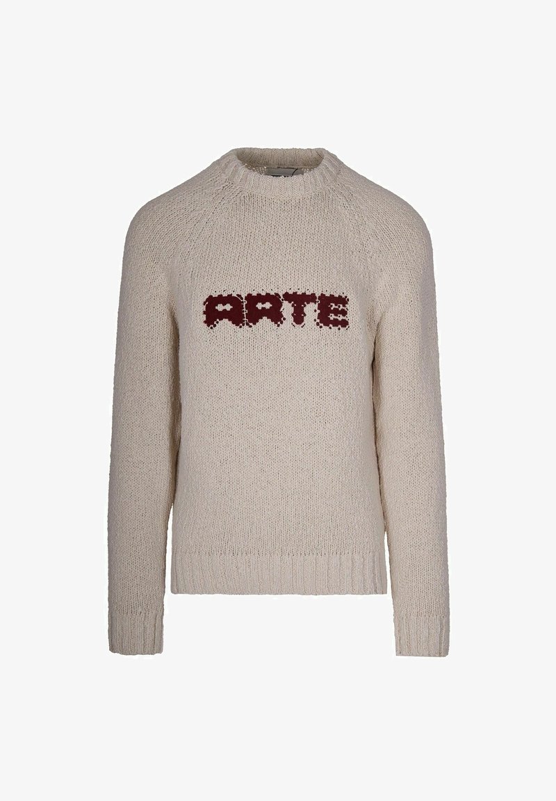 Maglione in beige a maglia con collo a giro e maniche lunghe. Presenta un logo "ARTE" borgogna in un font stilizzato sul davanti. Tessuto testurizzato.