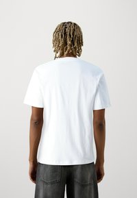 Jack & Jones JJECALEB VARSITY TEE O NECK 2 PACK - Majica kratkih rukava s printom - navy blazer/white