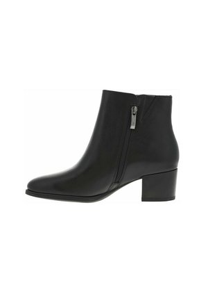 Bottines noires avec une finition en cuir lisse, un bout rond, une fermeture éclair sur le côté et un talon empilé. Design simple sans motifs visibles.