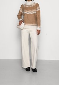 ONLY Neule - cognac
