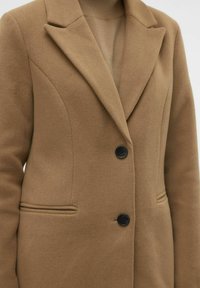Vero Moda BOO - Abrigo clásico - tan