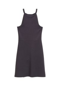 Czarna, bezrękawna sukienka o prążkowanej fakturze, dopasowana w koronkę i rozkloszowana u dołu, z wąskimi ramiączkami i okrągłym dekoltem.