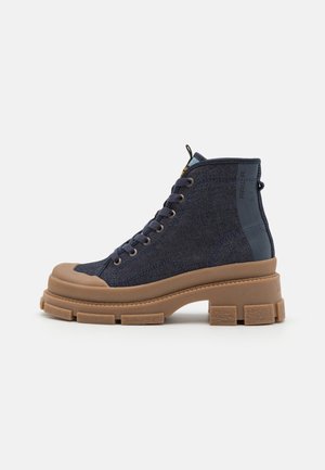 Ankle boot