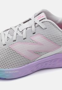 New Balance FRESH FOAM ARISHI V4 UNISEX Road running shoes sea