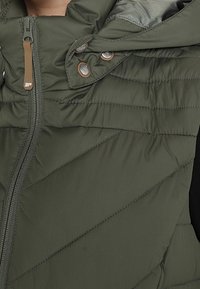 Icepeak Weste - olive