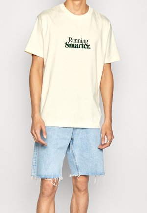 Print T-shirt - light brown