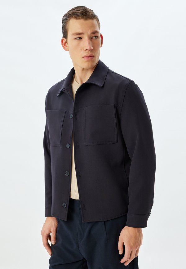 POCKET DETAIL - Leichte Jacke