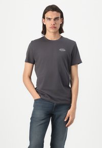 TOM TAILOR Majica kratkih rukava s printom - tarmac grey