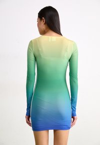 adidas Originals MINI DRESS - Trikotāžas kleita - multicolor/almost yellow