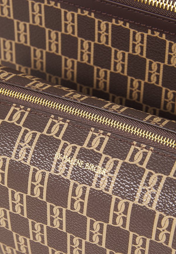 BAE BEAUTY - Wash bag - shale2