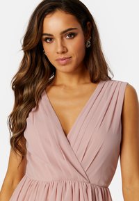 Bubbleroom Jurk Zalmroze Bubbleroom HIGH-LOW DRESS Jurk Salmon