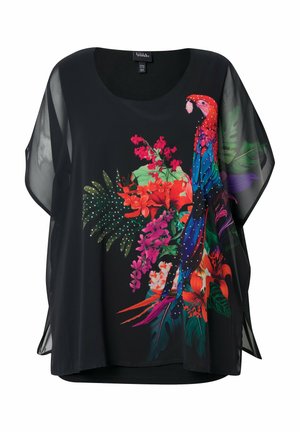 Černá průhledná blůza s živým potiskem papouška a květin v červené, růžové a zelené barvě, s volným, splývavým střihem a širokými rukávy.