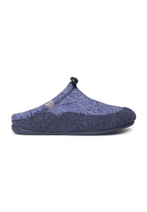 NADIR-UM - Chaussons - sketch