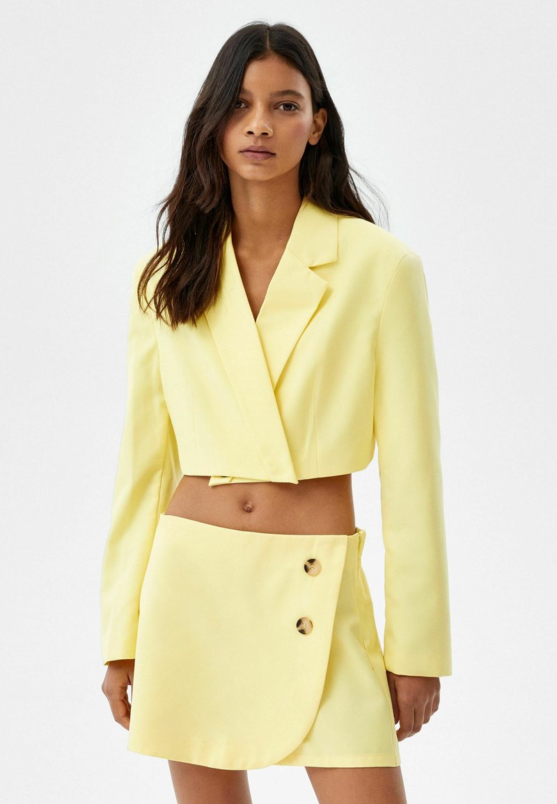 Damen Jeansröcke | Bershka WITH BUTTONS Shortslight yellow/hellgelb - MS28781 Damen Jeansröcke | Bershka WITH BUTTONS Shortslight yellow/hellgelb - MS28781