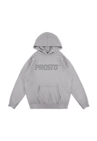 Szara bluza z kapturem z kieszenią kangurzą i wyrazistym logo "PROSTO" z przodu. Miękka tkanina i luźny krój.