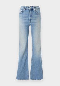 ONLJUICY - Flared Jeans - medium blue denim