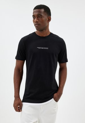 T-Shirt Garçon Koton - Manches Courtes Imprimé Voiture - 100% Coton - 7/8 Ans - Blanc