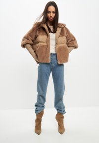 Cesare Gaspari Winterjacke - beige
