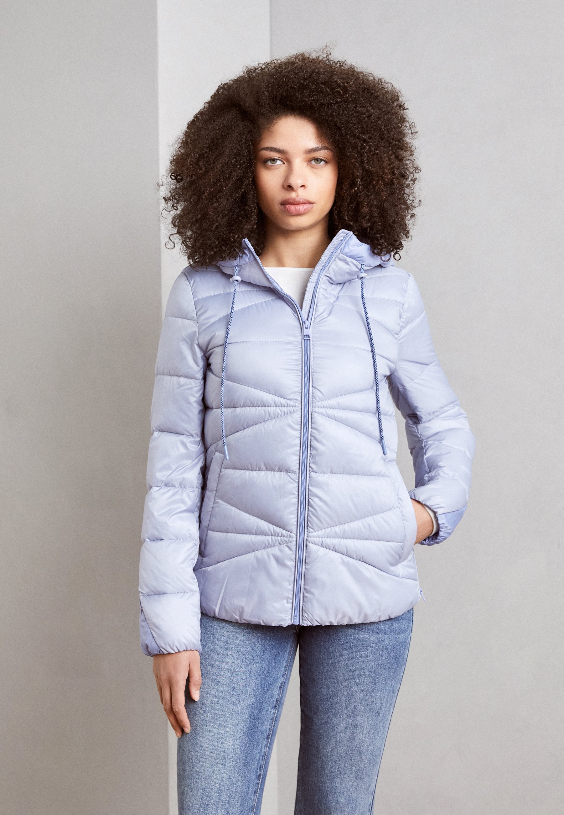 Esprit Leichte Daunenjacke Damen Mit Kapuze Kapuze Steppjacke