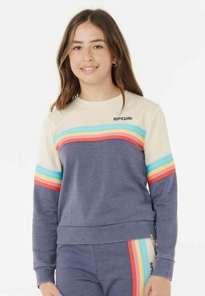 - Bluza