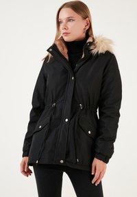 LELA REGULAR FIT - Parka - black