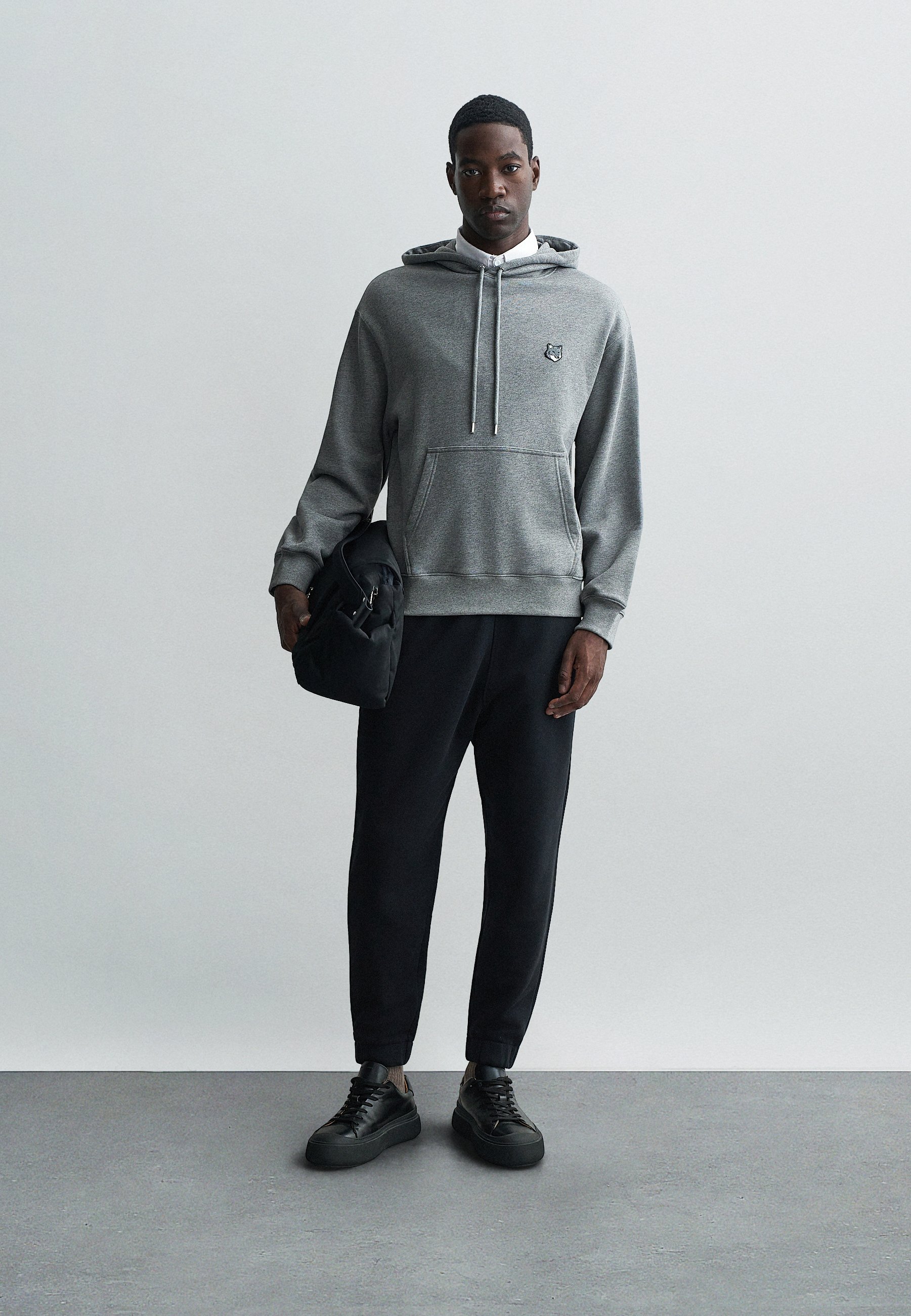 MAISON KITSUNE【FOX HEAD COMFORT HOODIE】 MAISON KITSUNÉ Fox Head Comfort Hoodie | Medium Grey Melange | SVD