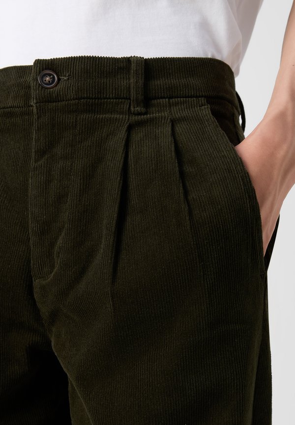 WIDE FIT PANTS - Trousers - olive3