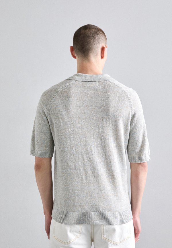 CALE VNECK - Polo shirt - winter sky2