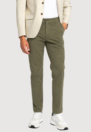 Gisada, Chino - army green
