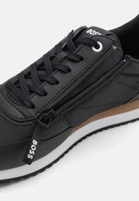 BOSS KAI ADAPTIVE - Joggesko - institutional black/white/camel