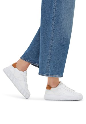LIPARI - Trainers - white tobacco