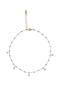 Kultaketju nilkkaketju mustilla helmillä, jossa on kolme pientä kultakelloa. Kiinnitetty muotoilu, jossa on säädettävä lukko ja pidennysketju.
