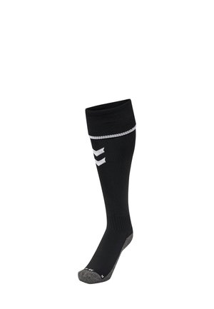 Sort knælang sok med forstærket tå og hæl, der har en hvid accentstribe øverst og tre hvide chevron-designs.