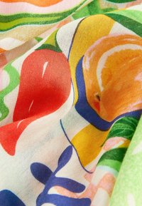 Thumbnail Image 6
