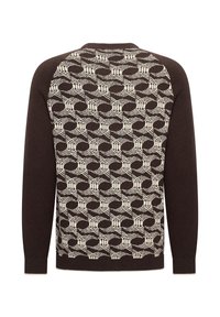 Svetr v tmavě hnědé barvě s krémovým geometrickým vzorem. Má žebrovaný výstřih a manžety. Vyroben z texturované pleteniny.