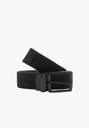 Ceinture en tissu noir tissé avec une finition texturée, dotée d'une boucle rectangulaire en métal noir et d'un patch en cuir lisse.