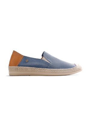 Chaussure décontractée à enfiler avec tige en suède bleu, talon en cuir marron clair, semelle intermédiaire tressée en jute beige et semelle extérieure en caoutchouc, vue de profil.