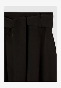 Non selezionato, nero