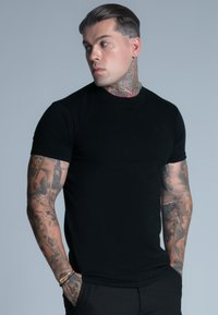 Unselected, black