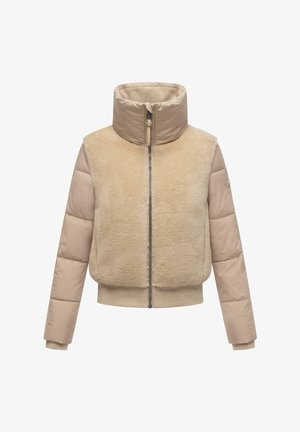 Veste beige courte avec un col montant, présentant un devant en fausse fourrure duveteuse et des manches rembourrées lisses, terminée par des poignets et un ourlet côtelés.
